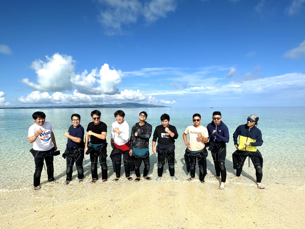 石垣島体験ダイビング・シュノーケリング　砂浜にて撮影